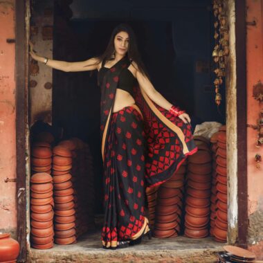 Contemporary Black & Red Printed Occasional Saree